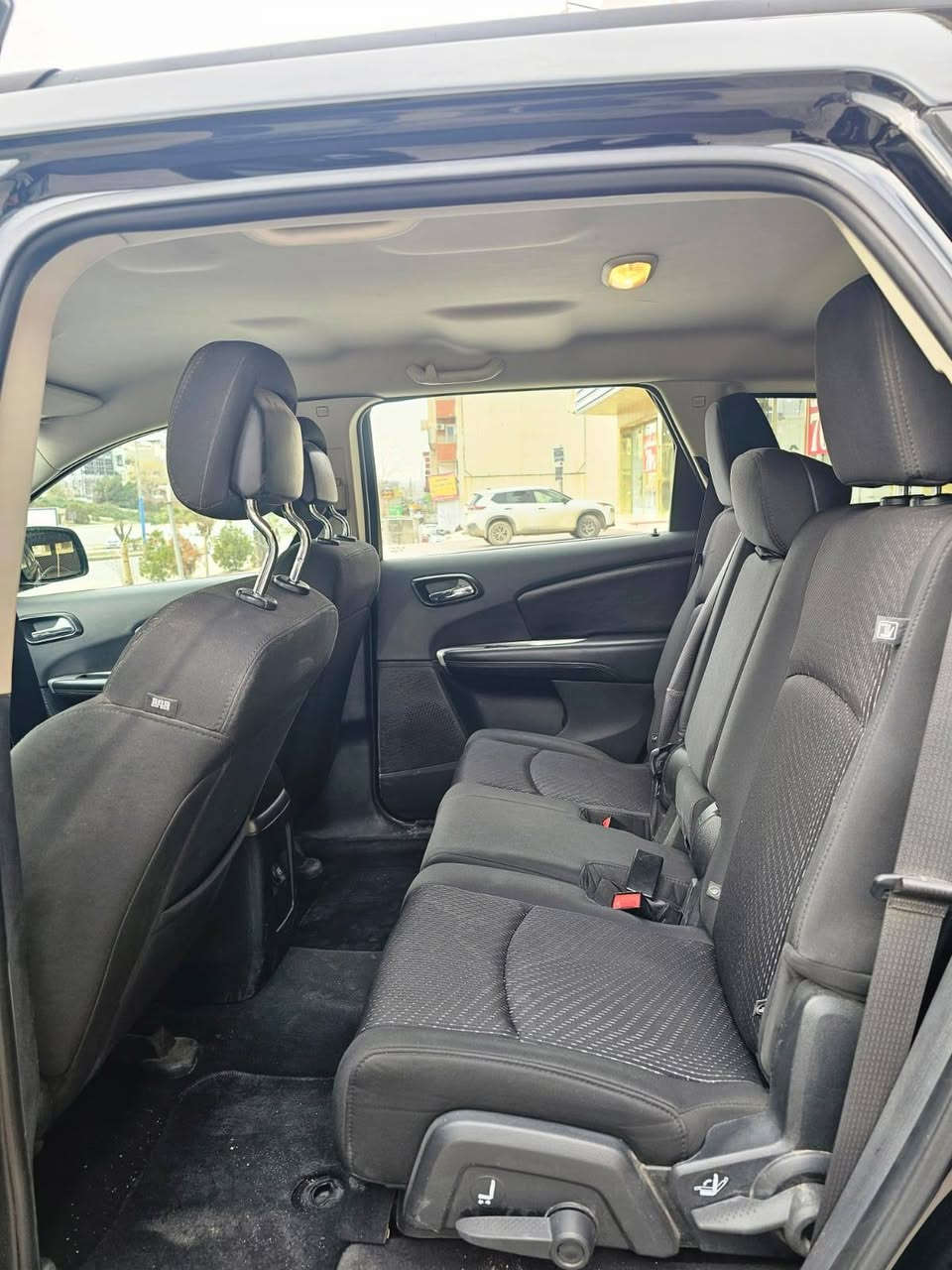 DODGE JOURNEY 2018
دوج جورني ٢٠١٨ 
لون اسود محرك ٤ سلندر ٢٤٠٠
سيارة رقم سليمانية سنوية هزة جديدة بأسمي لنهاية سنه ٢٠٣٠
تحكم ستيرن
بصمه أبواب + بصمة سندوق + بصمة تشغيل 
٧ راكب 
كاميرا خلفيه 
ماشيه( ٥٦) ميل فقط 
سياره كلش جديده ماشاءالله مابيها اي نقص
سيارة من داخل امريكا حتي هسه يمي 
لايتات ليد لايتات زينون اصلي شركة ماشاءالله 
تايرات جدد 
دهن محرك و هايدروليك تبديل جديد /
رقم شانصي موجود/
3C4PDCABXJT428022
حادثها شبر جاملغ خلفي ١ قطع بدون ضرر الدواخل بجم السيارة كبس بدون ايرباك / كير و محرك مكفول بشرط حتي دعاميات مابي صبغ....
سعر رايدين ١٤٦ ورقة مجال....
العنوان / سليمانية 
واتساب/
***********
