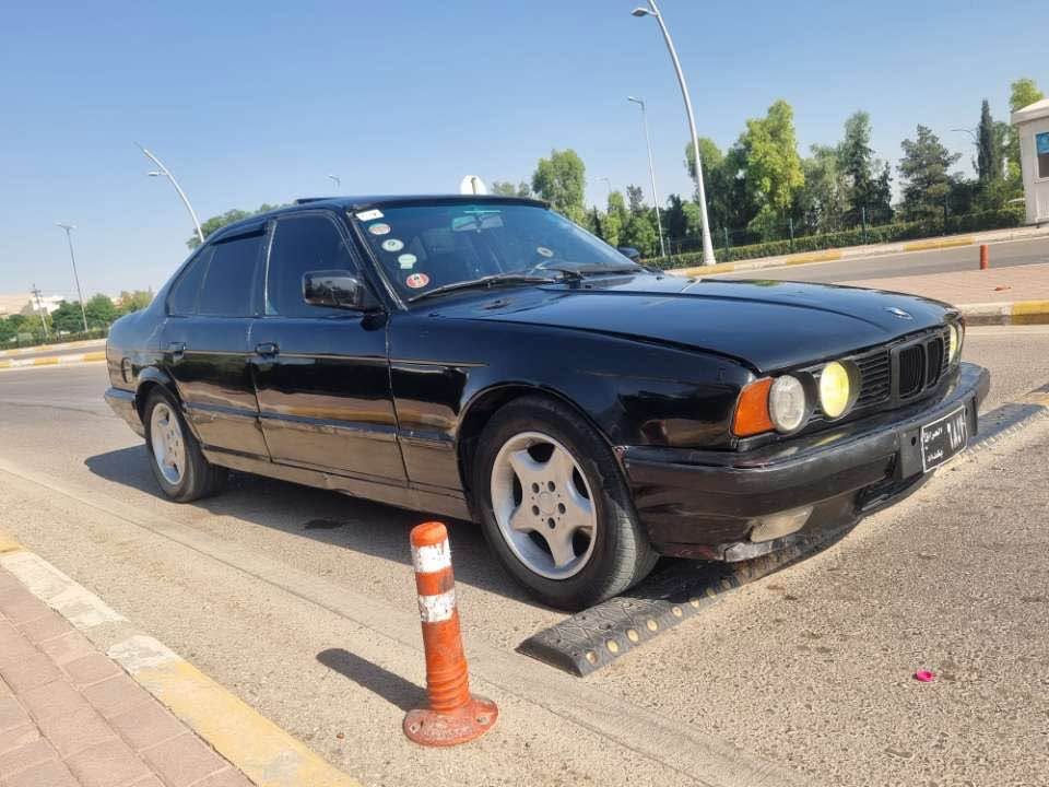 BMW
520ێاڕم پلاستیک سلێمانی مۆدێل١٩٩٣بە هەیکە530 مەکینەو گێڕی 520 گێڕومەکینە و ێاڕم و ئەوەلیات بەشەرت دەحم و لێدراوی هیج نیە گێڕحادیە زۆر بەقووەتە تەقەو ڕەقەی هیج نیە سەیارەکە زۆر مەسبووتە مەسروفی نیە سحری 27گەڵاو محامەلە شوێن سلێمانی *********** السليمانية, العراق
