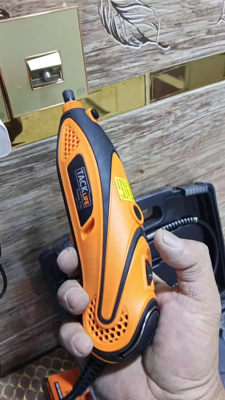 فرطونة ماركة تيك لايف بالة الماني
جديد غير مستخدم مع جميع ملحقاتها سعر البيع ٣٥ الف مع التوصيل


**إذا كنت صاحب هذا الإعلان وتريد حذفه لأي سبب، رجاءا أرسل رسالة إلى الدعم الفني**