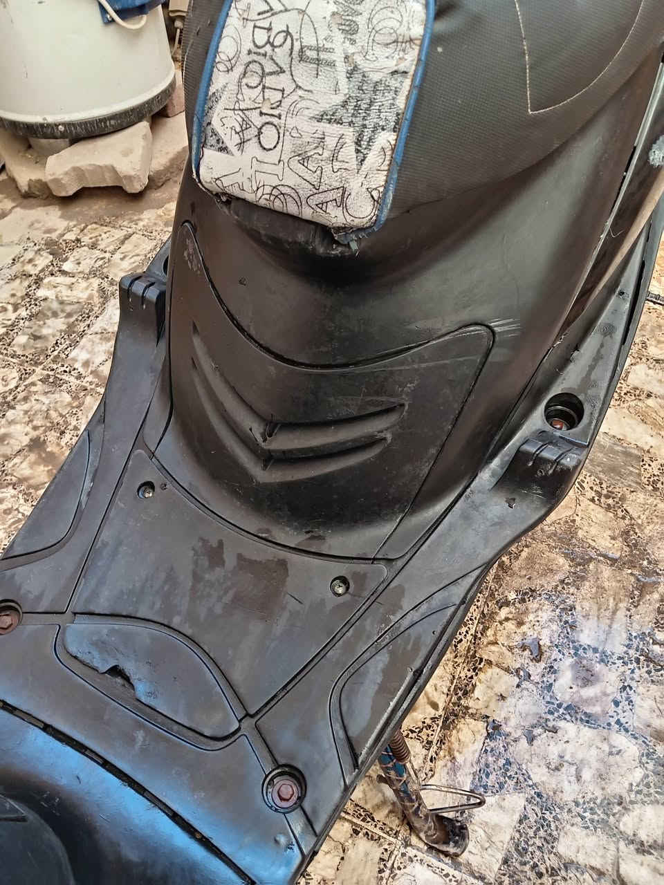 كفرات مع سواد او الحاظنات كلهن حتئ الواقية الخلفية مع بك الايت خلفي  نضيفات مثل ماموضح بالصورة مكاني شامية سعر  ٥٠ هذا رقمي *********** للتواصل
