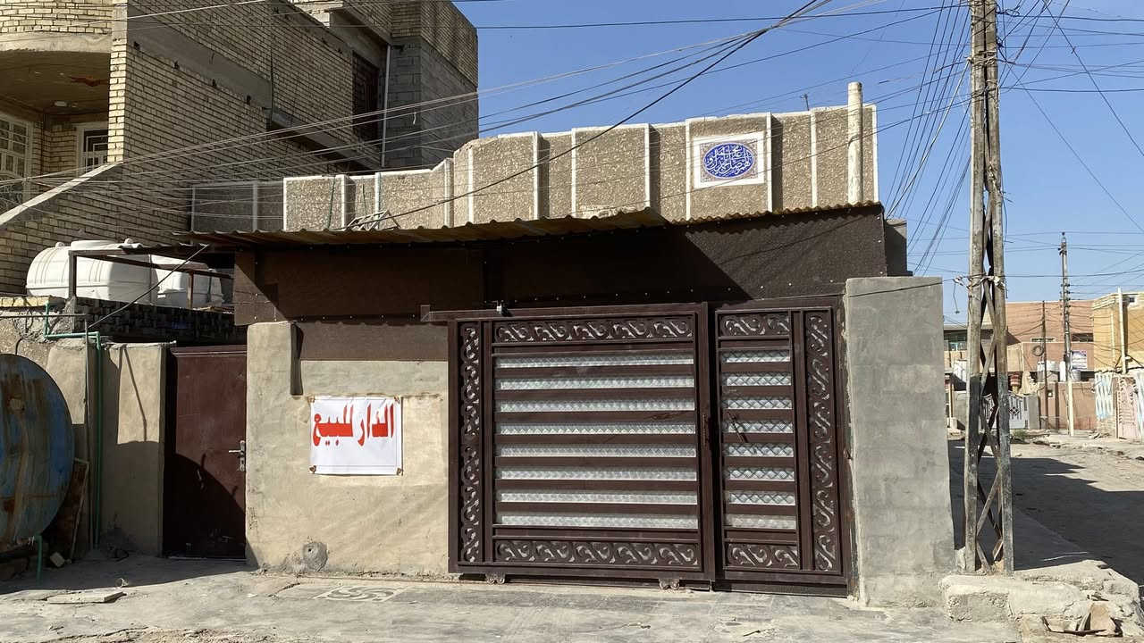للبيع🔴🔴 

بيت ركن ✅
الموقع:منطقة الاربعتالاف شارع المركز ( شارع المدارس) طابو صرف تحويل مباشر 
المساحة: ٢٠٠م✅
للاستفسار عبر الرقم ***********
الخاص مغلق☢️
