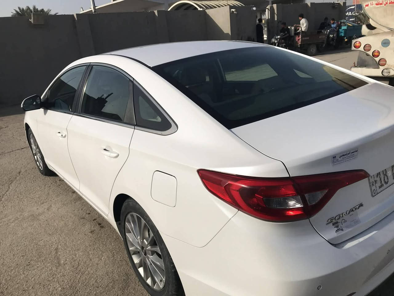 للبيع سيارة سوناتا خليجي 2015 مكينه 2400 دوش بابل مكفوله من الصبغ و تبديل ماشيه قليل 80 الف سياره نظيفه ليره مناقصها شي السعر عالخاص او الاتصال بالرقم ***********
#مكانها_حله
