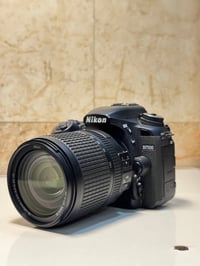 نيكون D7500 • جديدة • ملحقات كاملة