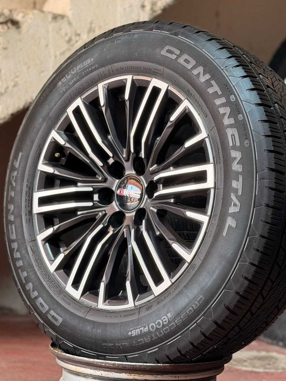 سلام عليكم شباب ثنين طخم ويل كب اصلي زيرو حجم 20 مديل 25 موجود في محل عقيل المرياني العنوان بغداد كسره وعطش (***********)
