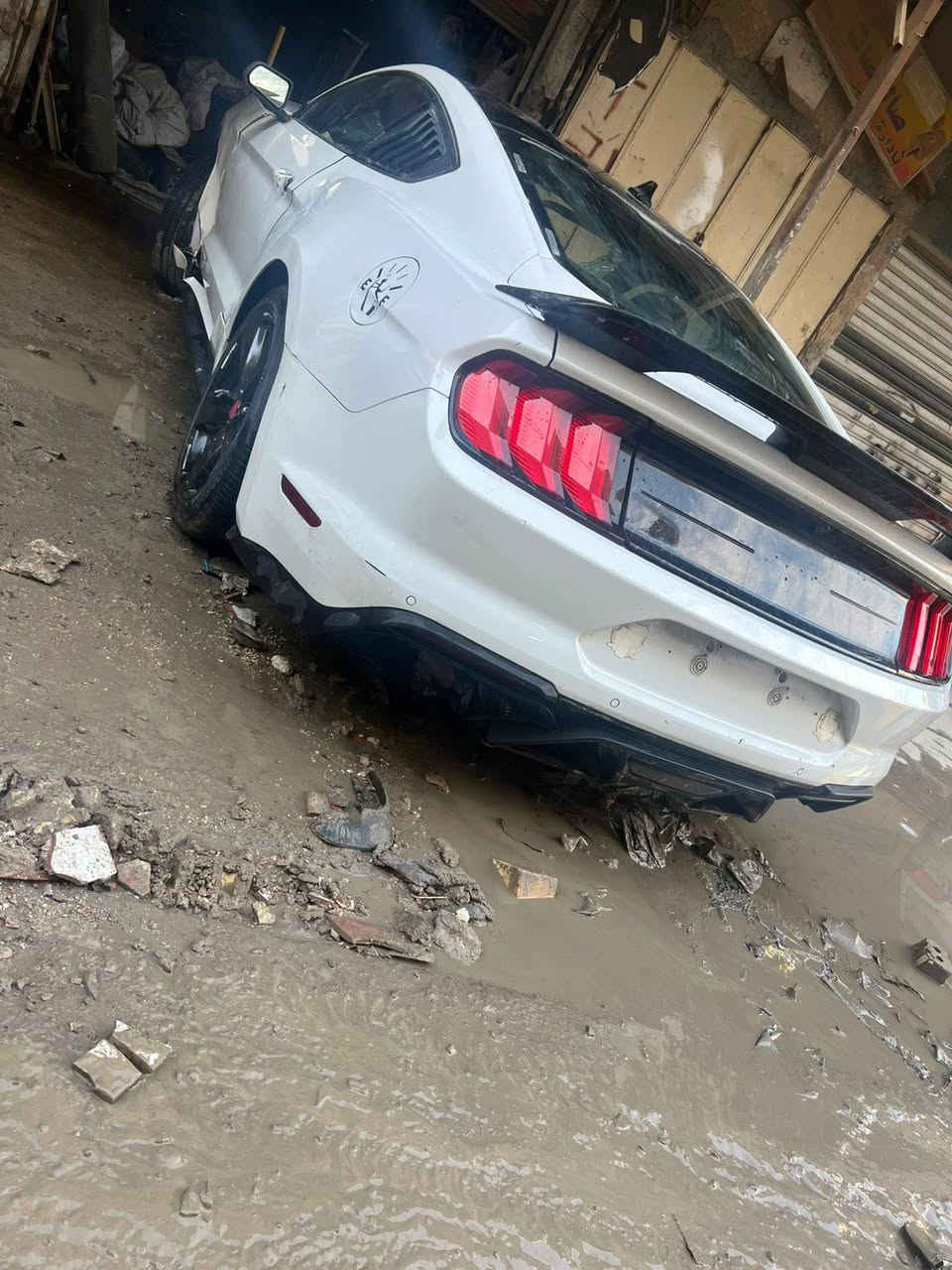 فورد موستنك ايكو بوست موديل2022رقم اربيل دولي  بيهه حادث السعر 65وبي مجال. العنوان بغداد       ***********.
