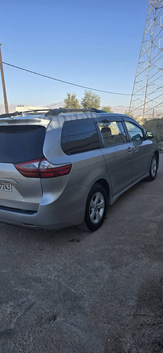 تويوتا سينا 2020
مواصفات Le

بيبان كهرباية

كشنات جلد-هيتر

كير و محرك و تحويل ب شرط

ماشية ٢٤٠ الف ميل 

مكان السيارة زاخو 

ضرر: قبغ صندوق و نص جاملغ خلفي 

رقم شاصي:5TDKZ3DC1LS025513

سعر: 240 ورقة و بيها مجال قليل

رقم تلفون:*********** كورك- واتساب
