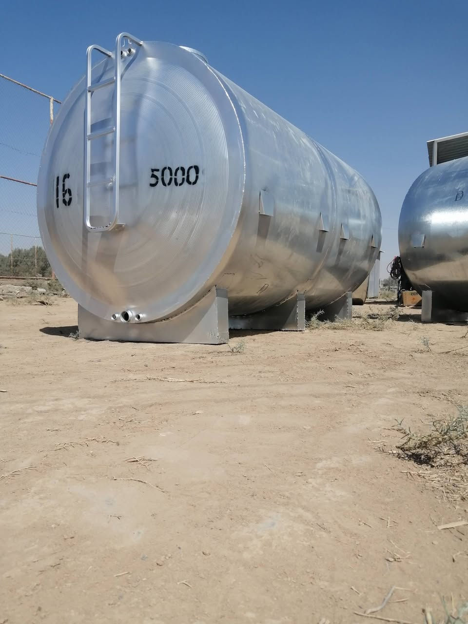 بسم الله الرحمـٰن الرحيم
يوجد خزانات للبيع واسعار مناسبه
شغل الشرقاط
يوجد 5000لتر گيج16
يوجد 5000لتر گيج18
يوجد 3000لتر گيج16
شرط سمك الحديد✅
شغل درجه اولى✅
شرط الغلونه✅
للاستفسار
***********
