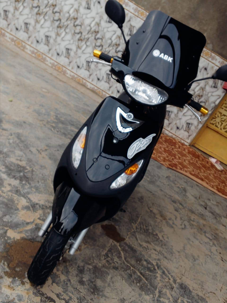 دراجه ماكس منغولي بوشه 50 بلاد نظافه 90% كامل مواصفات كل نقص ما بيها مكاني ناصريه  الغراف ***********
