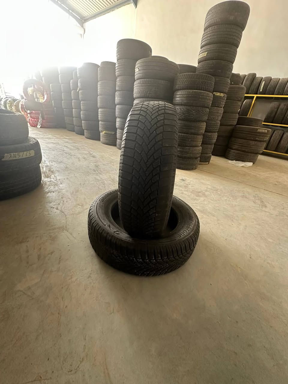 قياس 215/65/17
باله الاماني 
متوفر توصيل لكافت المحافضات 

جميع القياسات متوفره 

***********
