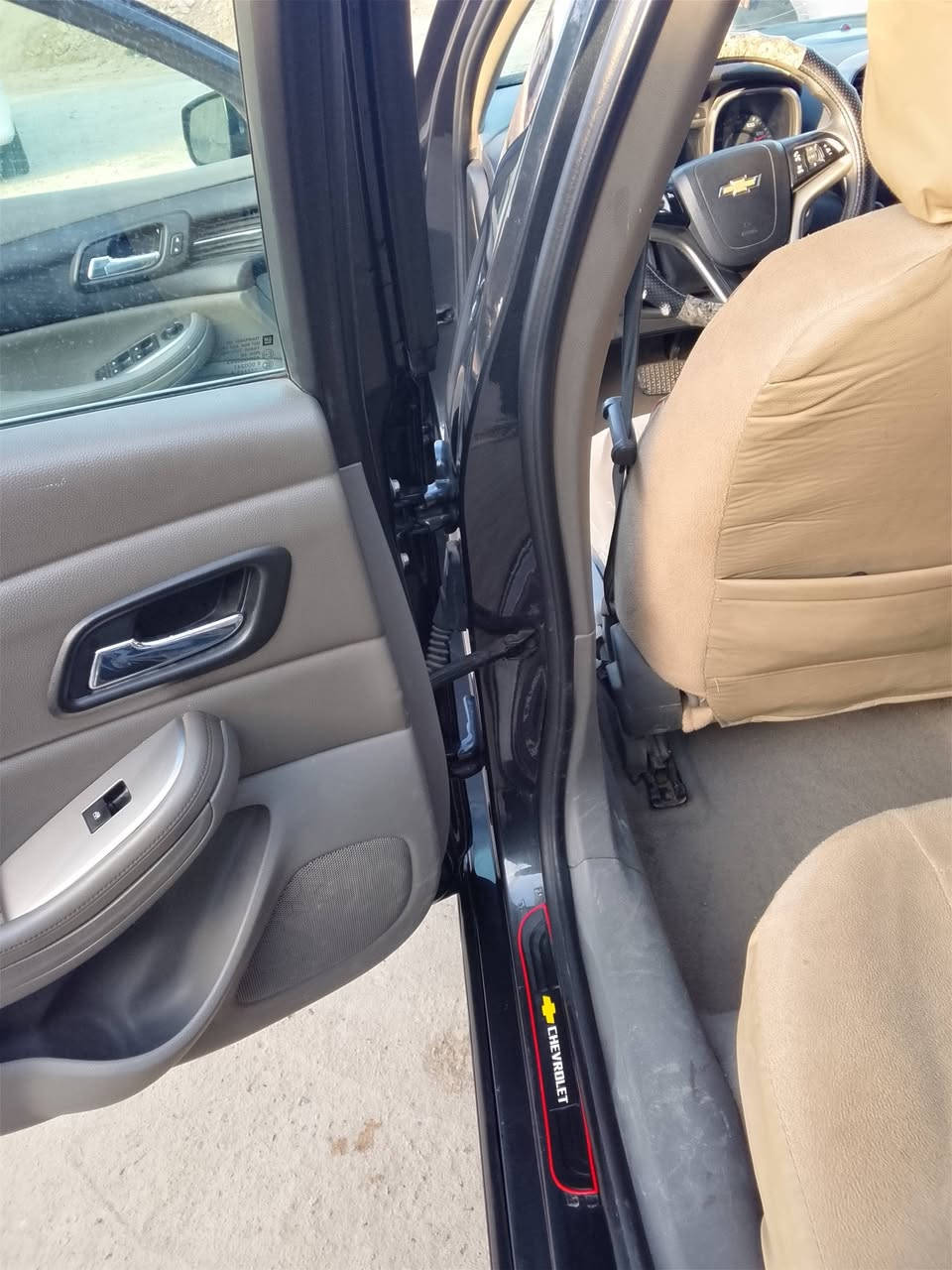 سلام عليكم
سياره ماليبو 16المقدسه سياره حلوه جاهزه كلشي 
مكينه 2400 
جنايها يعرفها بيه هواي مواصفات  ا
مكان بابل الاسكندريه 
رقم هاتف ***********
متواجد وتساب 
شراي يتصل اني بخدمته
