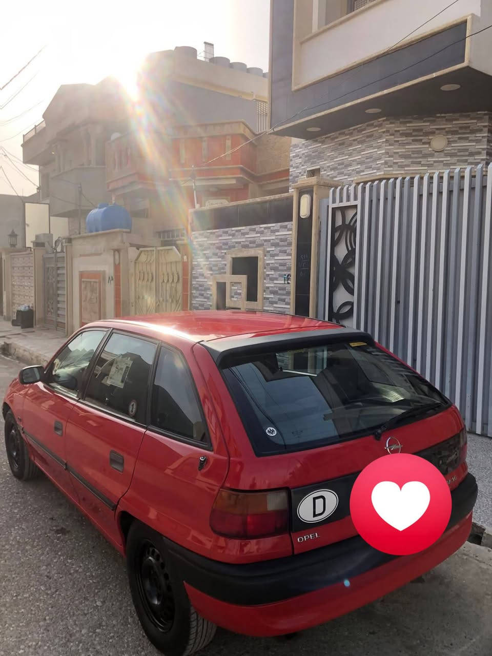 سلام عليكم استره موديل 1992محرك 20سياره وضع شركه صبغ ما بيها دواست ما مصلحة تواير جداً طخم جديد رقم هزه جديدة صارلها يومين بسمي اني الشرعي السعر 55وبيها مجال *********** ***********
