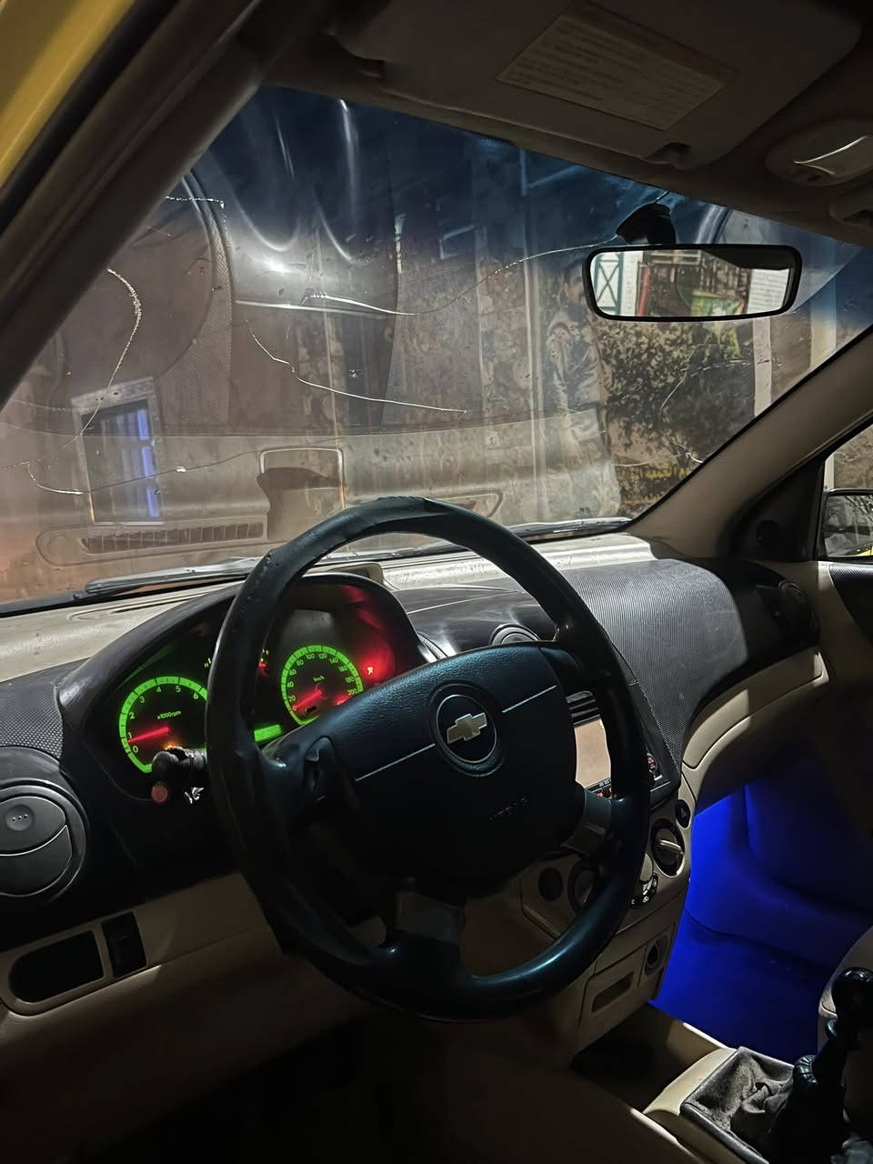 سلام عليكم شباب افيو  2011 معروضه البيع الرقم الهاتفي *********** وسعر مناسب؟
