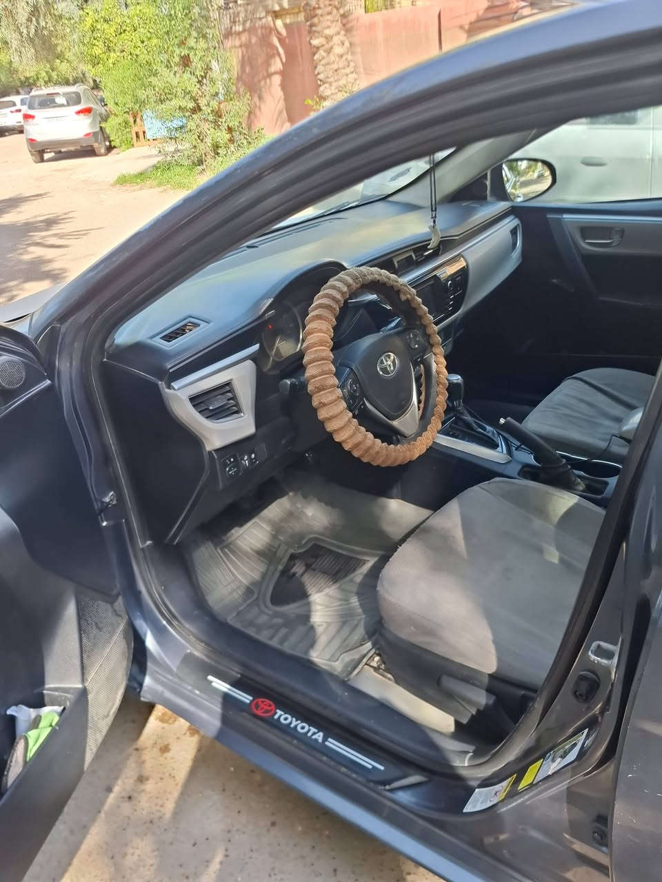 كورلا ٢٠١٤ حادثه جاملغ وبنيد باب السايق كلير  مكاني بغداد دولعي سعر١٠٥ ***********
