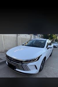 بيوادي جن بلاص  السيارة مكفولة من الدعامية للدعامية  مستعجل على بيعها ...