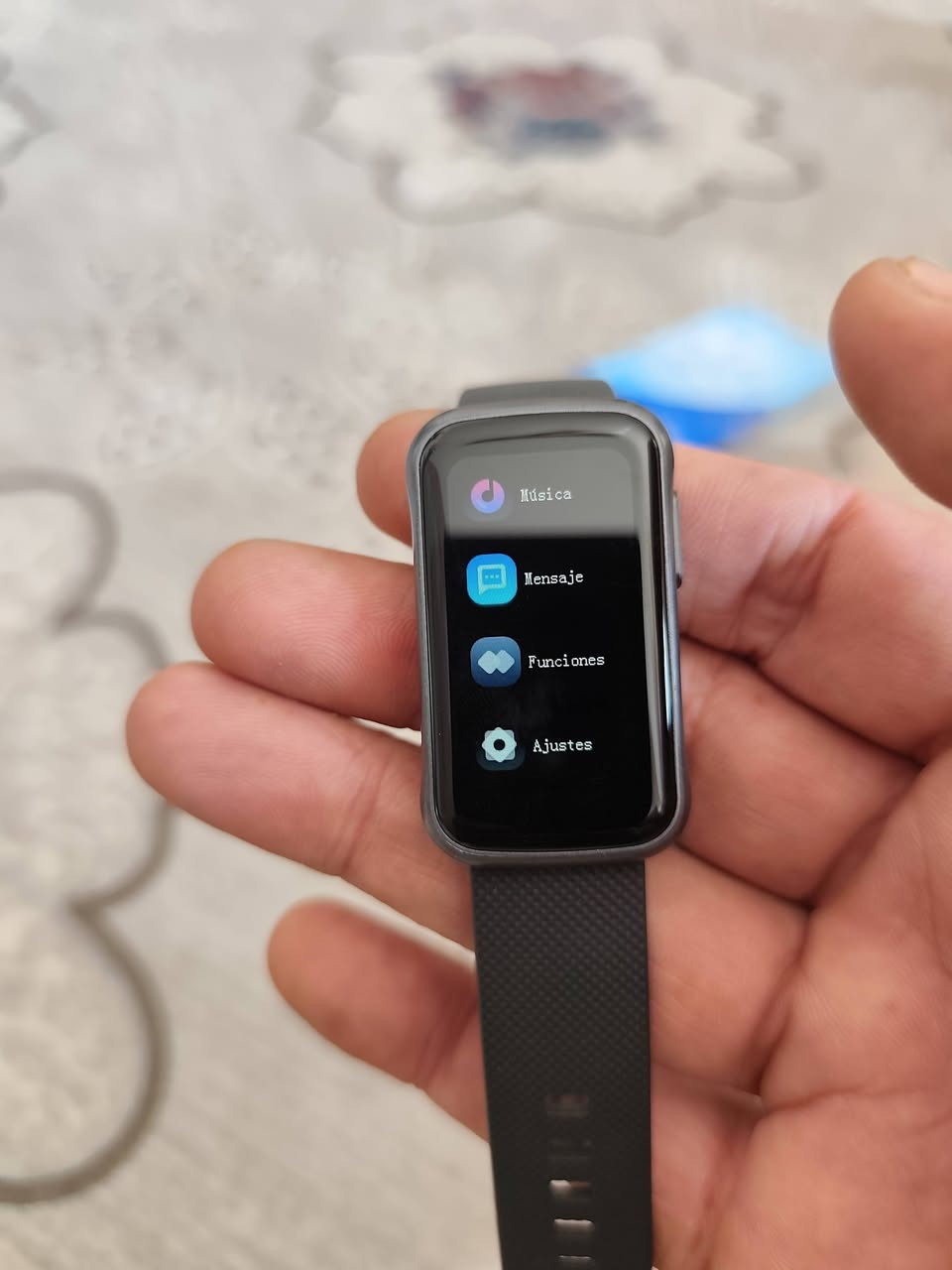 ساعه باند شحن بهذا الشكل بدون كارتون شرط جديد باله امزون البيع توصيل موجود


**إذا كنت صاحب هذا الإعلان وتريد حذفه لأي سبب، رجاءا أرسل رسالة إلى الدعم الفني**