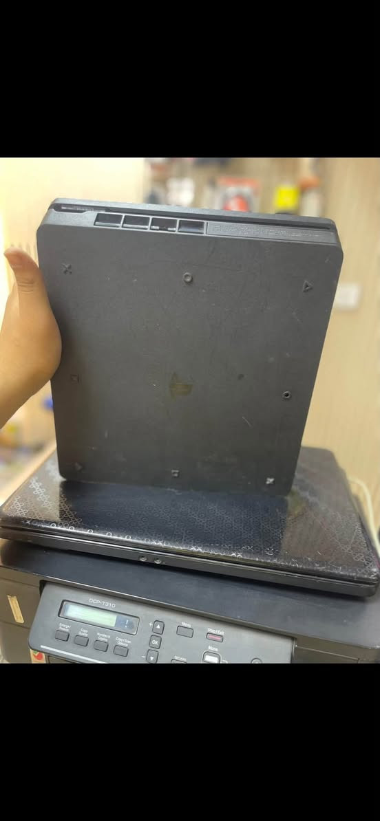 السلام عليكم
للبيع‼️
PS4
ذاكره نص تيره (500)
نظام 13:50
جهاز نظيف لوك ما مفتوح 
كامل ملحقاته كيبل HD كيبل بور سبلاين كيبل شحن يده 
دبل جوستك (عدد2) قرص هديه 
سعر 220 الف قفل 
العنوان بغداد الجديده النعيريه
رقم ***********
انستا s6.m16 
راسل واتساب او انستا او اتصال 
مازنجر ما متواجد
