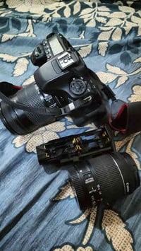 كاميرا D80 • ملحقات كاملة • موصل