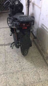 دراجة شحن اباجي للبيع . الفين ملف ٦بطاريات تمشيك ٤٠ كيلو  الدراجه نظيف...