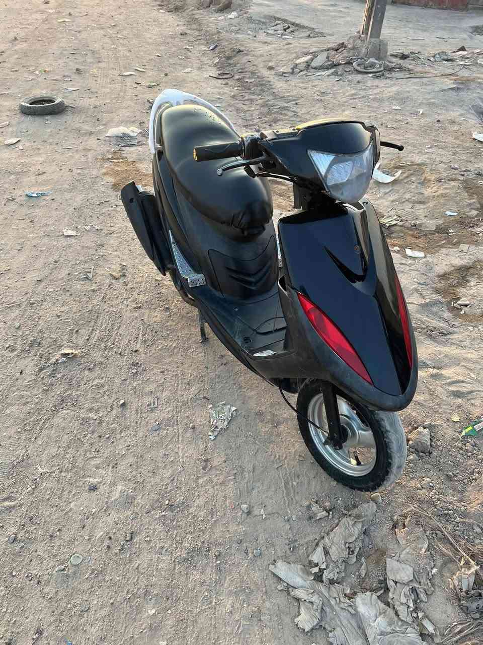 السلام عليكم ورحمة الله دراجه للبيع
دراجه شلعه ومعدل مبوشة 55 
كزوز رياضي (السعر خاص) المو شراي لا يراسل رحمه الموتاكم. رقم هـ  وتساب فقط ***********
