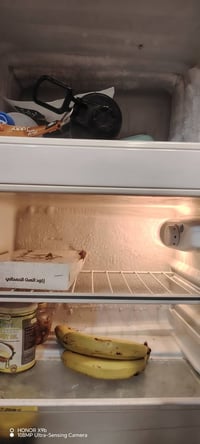 ثلاجه مكتبيه تصلح لغرفة نوم او شخصيه للبيع جديده ونضيفه مكاني بغداد قر...
