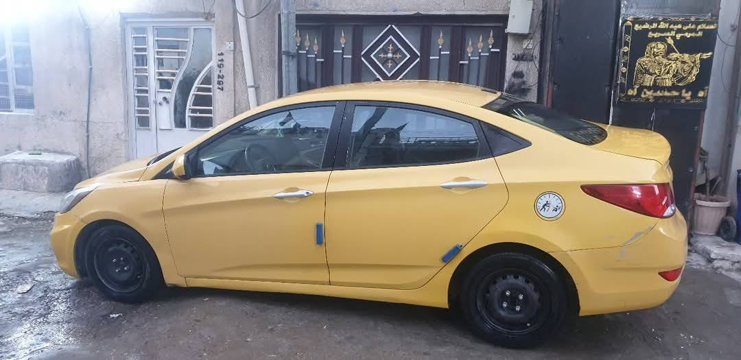 هونداي اكسنت 2016 خليجي محرك 1600 السعر 97  مواصفاته بلو  بأسمي كير محرك تبريد صدر جديد الكشر بيه ملاحظات بسيطه موظحه بلصور مكاني بغداد الحريه *********** بي واتساب
