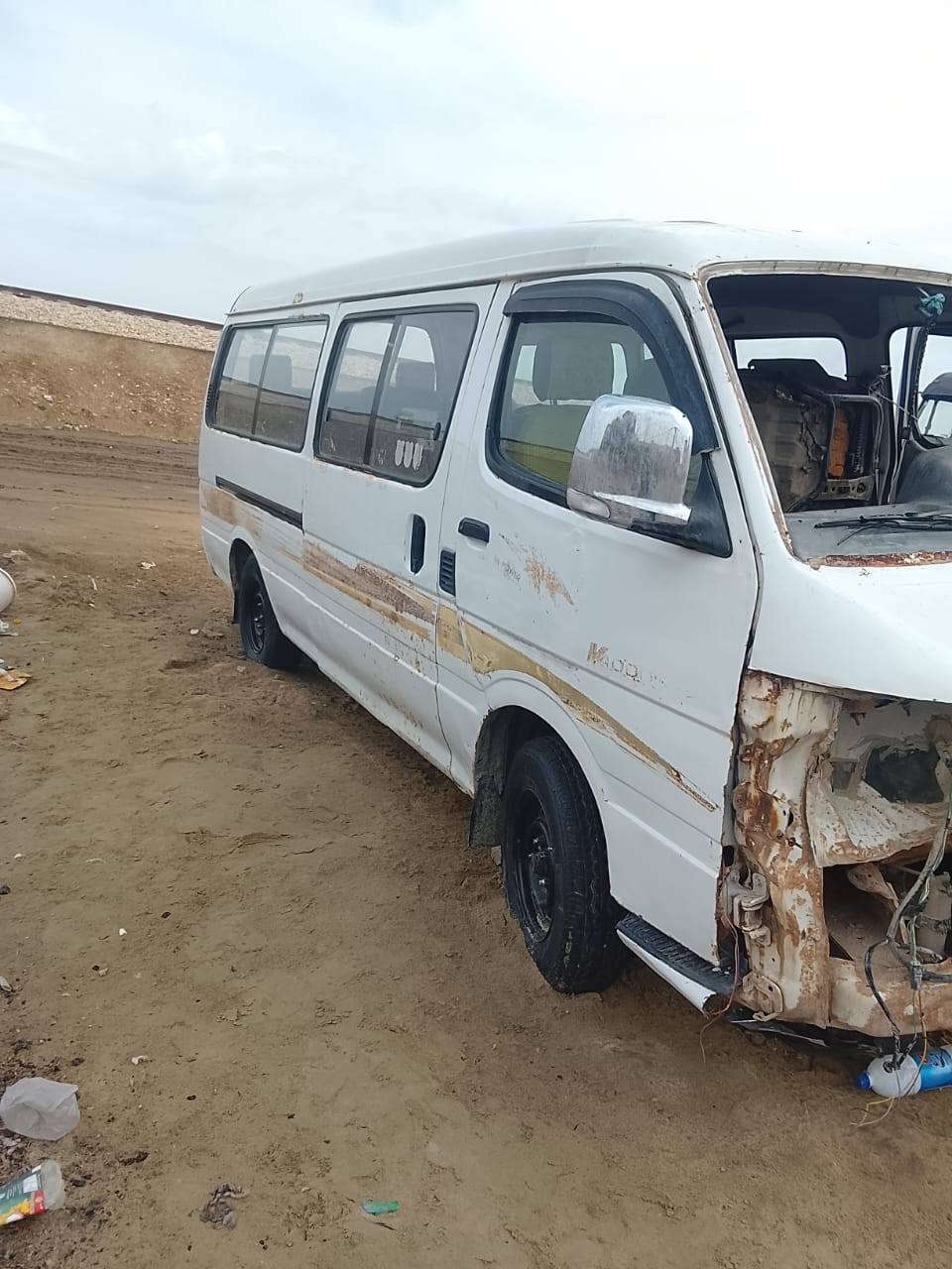 فتون موديل2008 ابيع على حادثه السياره قبل شهر كان بيها خط طلاب بس هسه ابيع كوم حديد 
#للتواصل على السعر ***********
