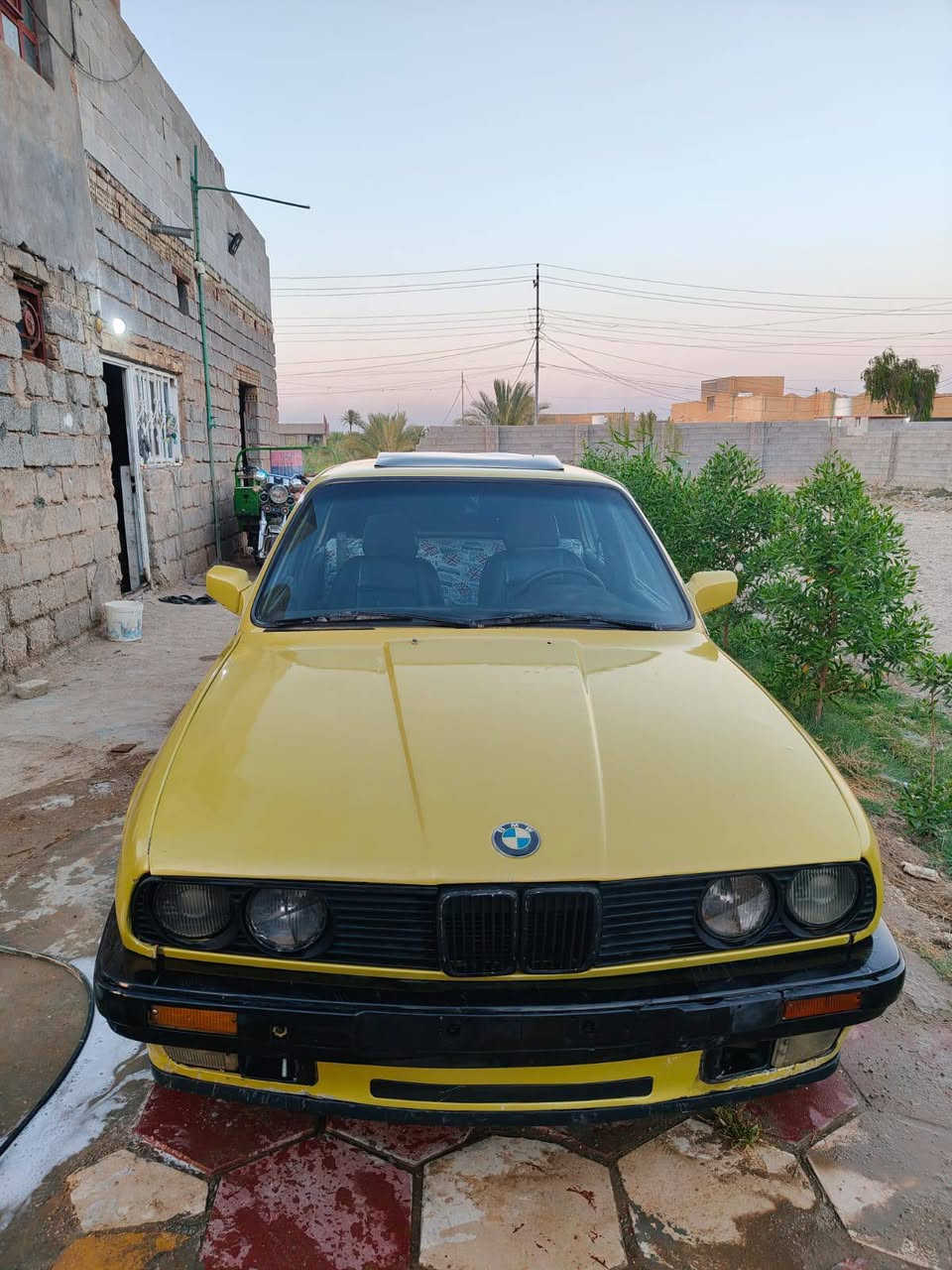 سلام عليكم اعيد وكرر للي يخابرني ويكلي الصور مواضحه 
حجي هاي السياره شوفت عينك بس شراي يخابرني قصط مابيع وماراوس ماراوس ابيع فقط 
خابرني وتشلع عيوني ***********
