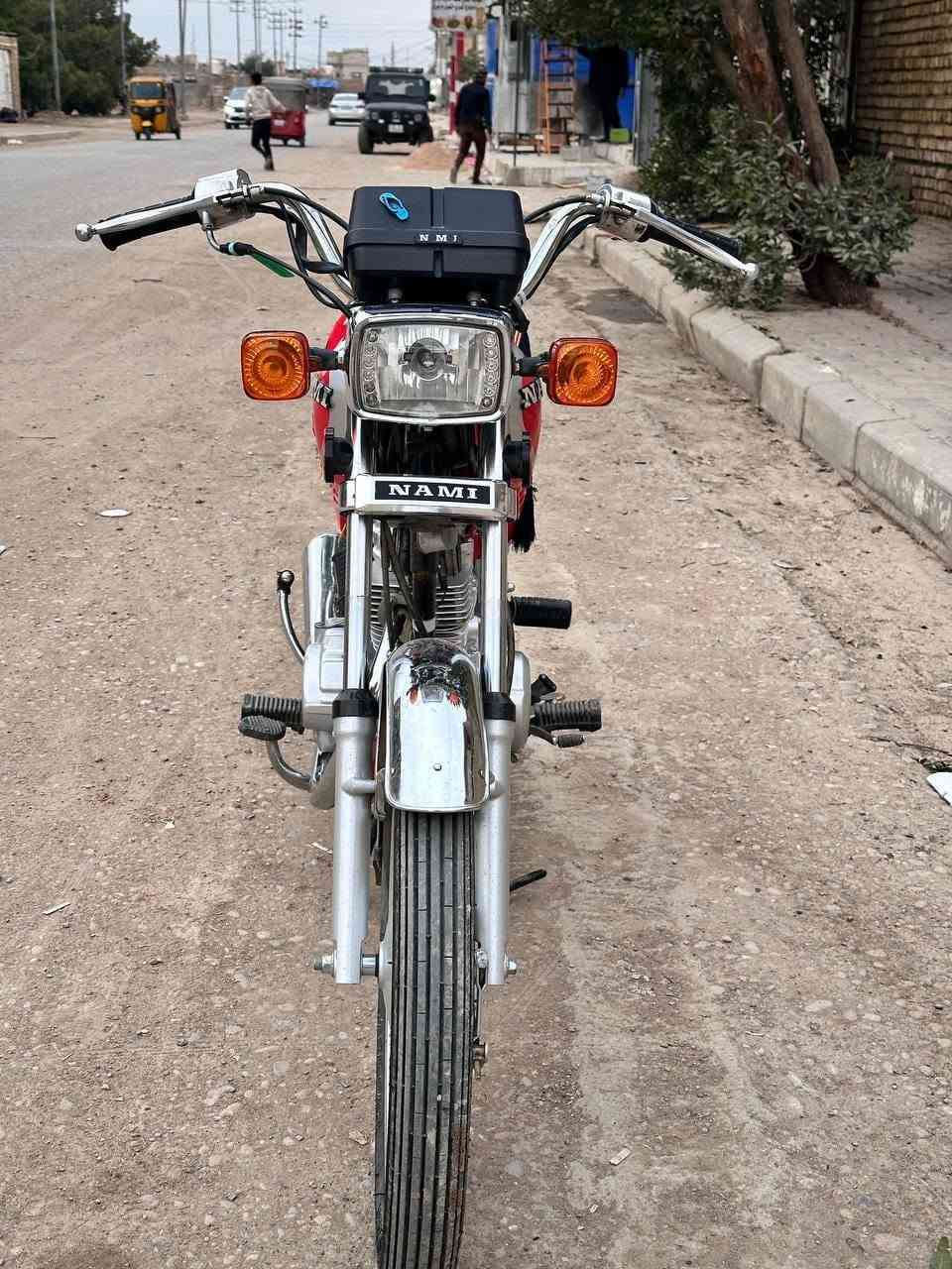 دراجه تعمير للبيع شاصي سكنر لمكينه موديل14 ما مفتوحه خزن تعمير جديد قبل شهر طالعه لشارع مكفوله كفاله كهربائيات كلشي كامل مكينه جديده الشراي يتصل ع رقم الاستفسار الاتصال برقم او مراسله صفحه واتساب ***********
