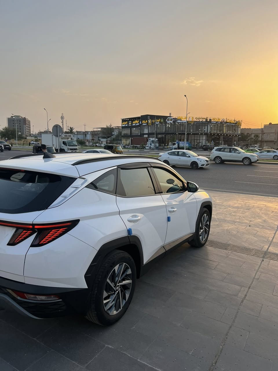 سلام عليكم توسان مديل 2024 خليجي بيه مكانين بارد بسيطات كلش مايبين ابد والباقي كفاله عامه حته الدعاميات
مكينه وكير وحداديه وتبريد مكفولات
وبلاديات على وضع الشركه السياره
ماشيه 60 الف السياره فول موصفات 
ماعده البانوراما ✅
السياره عليه ادامه من كل النواحي 
السياره رقم بغداد حره مشروع وطني شرط التحويل السنويه 2029 تنتهي 
مكاني البصره 📍
السعر 200$
الاستفسار ***********
