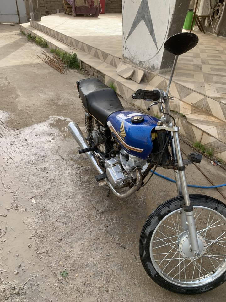 نامة مكينة شلامچة تعميره كاملة كله ٢٥ شاصي ٢٠ ظفيرة جديدة مكينة جامدة لا تبخير لا شي بعده لوك ما نقصها اي شي للبيع 
*********** ناصرية مركز
