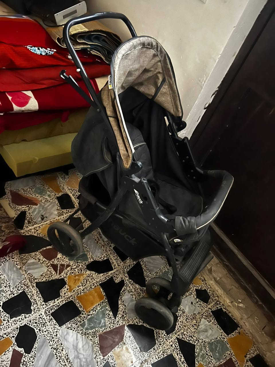 السلام عليكم من رخصة الأدمن
مكينة برذر مع الميز ١٢٥
مرجوحة ٥٠ 
عربانة ٥٠ 
مكاني زعفرانية ***********
متواجد واتساب وماسنجر
