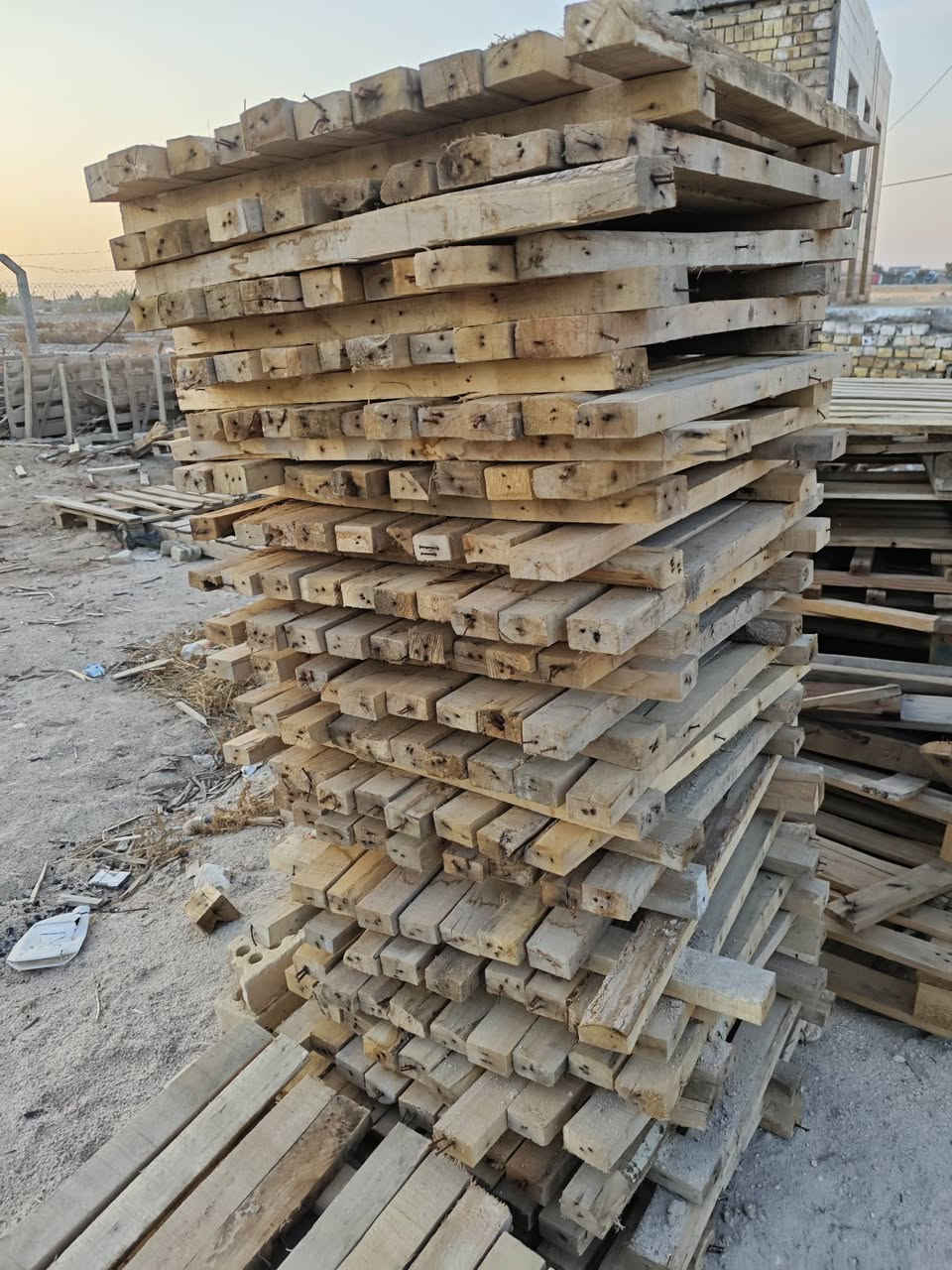 السلام عليكم
_سكيب خشب  قياس100×120... السعر 5 الاف مطروح.

_ تقريبا 600سكيبة.

_ سيورة قياس90_80_60_50 

مخلوطات سوى  السعر  اتصال بصاحب الخشب .

للاستفسار .

***********

سيد فيصل الياسري 

-العنوان :-  كربلاء_ طريق النجف_ عامود1087
