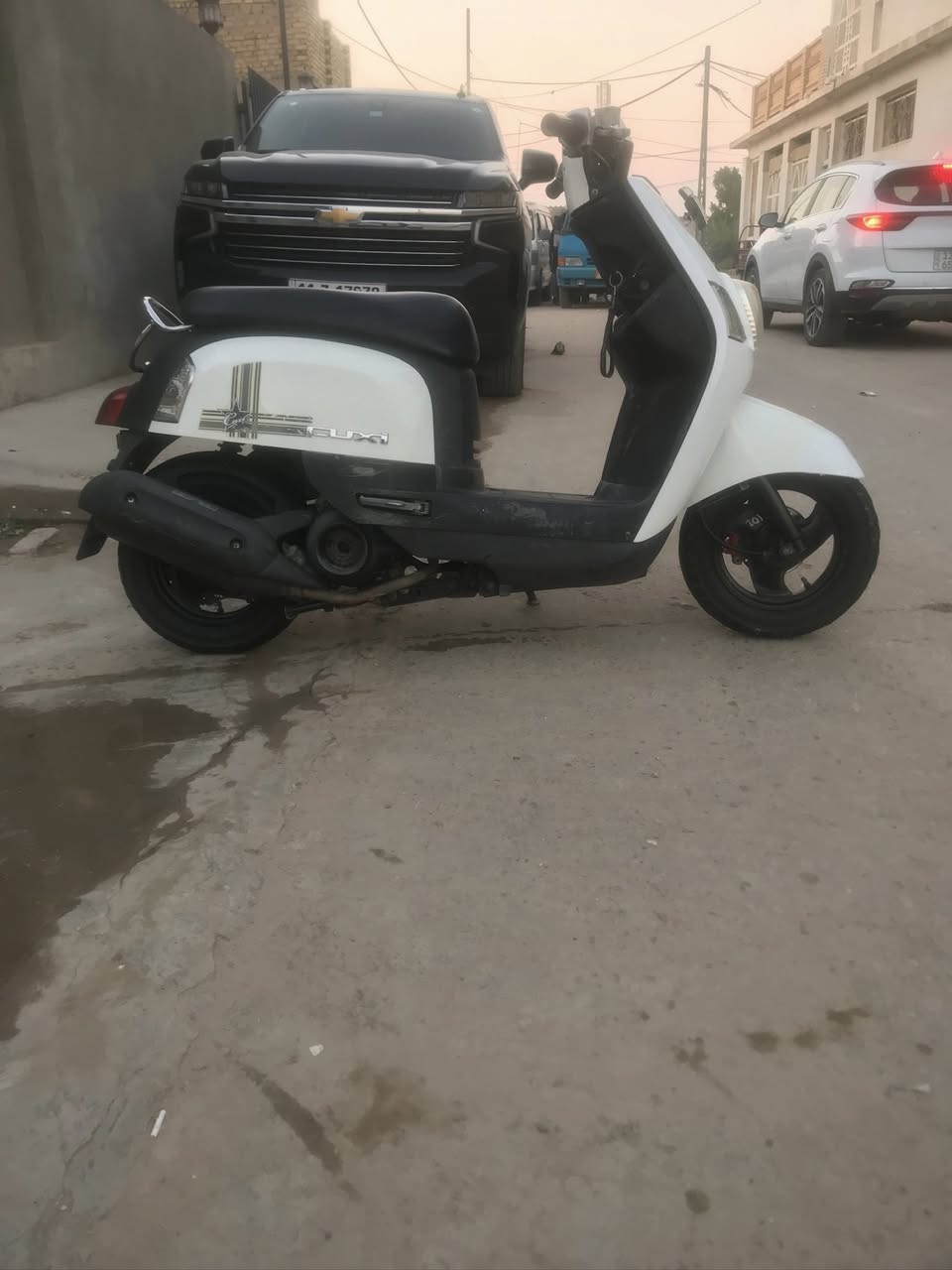 السلام عليكم دراجه بوليس للبيع كفاله عامه كله شغاله نقصه بس التاير لخلفي طاك مكينه بلادي ما مفتوحه دراجه خير من الله مستعجل على بيعته كلش ‭0782 812 5084‬
