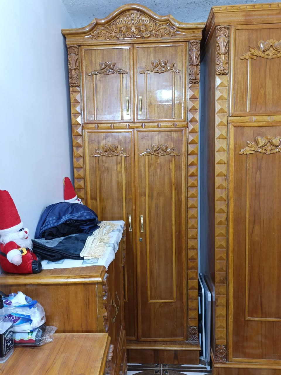 السلام عليكم غرفه نوم حطاطه ثقيلة
للبيع سعر   مليون و 800الف استفسار ع رقم   ***********
