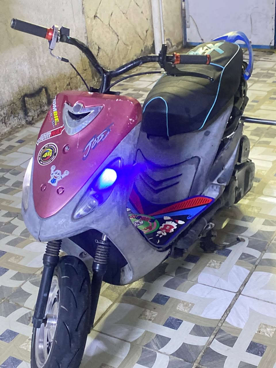 السلام عليكم للبيع ماكس منغولي بوشه 55 شلعه ومعدل ونعومه فول دراجه تخبل مانقصه برغي غراضه كامله كلها بلاديه نكره سلف بكل وقت مكاني نجف السعر 375 قفل قفل ***********
