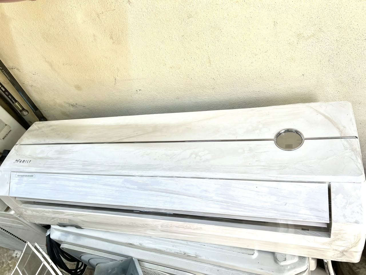 يتوفر لدينا سبالت 
باحجام متنوعه 
طن ونص 
طنين وسدس
طنين ونص 
اجهزه نظيفة ومضمونه 
كل جهاز ضمان شهر بعد البيع او التركيب 
العنوان موصل مزارع زيونه 
للاستفسار الاتصال على الارقام ***********او***********

