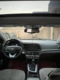 موديل2020  بدون دواخل  ماشيه 90  السياره فول موصفات مكينه ٢٠٠٠ دوش  مو...