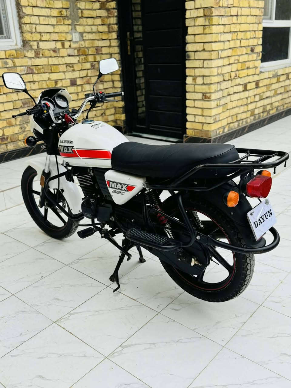 دايوان 22 كفاله عامه للبيع لاتكلي شبيها مابيها ***********
مو شراي اطلع كبل
