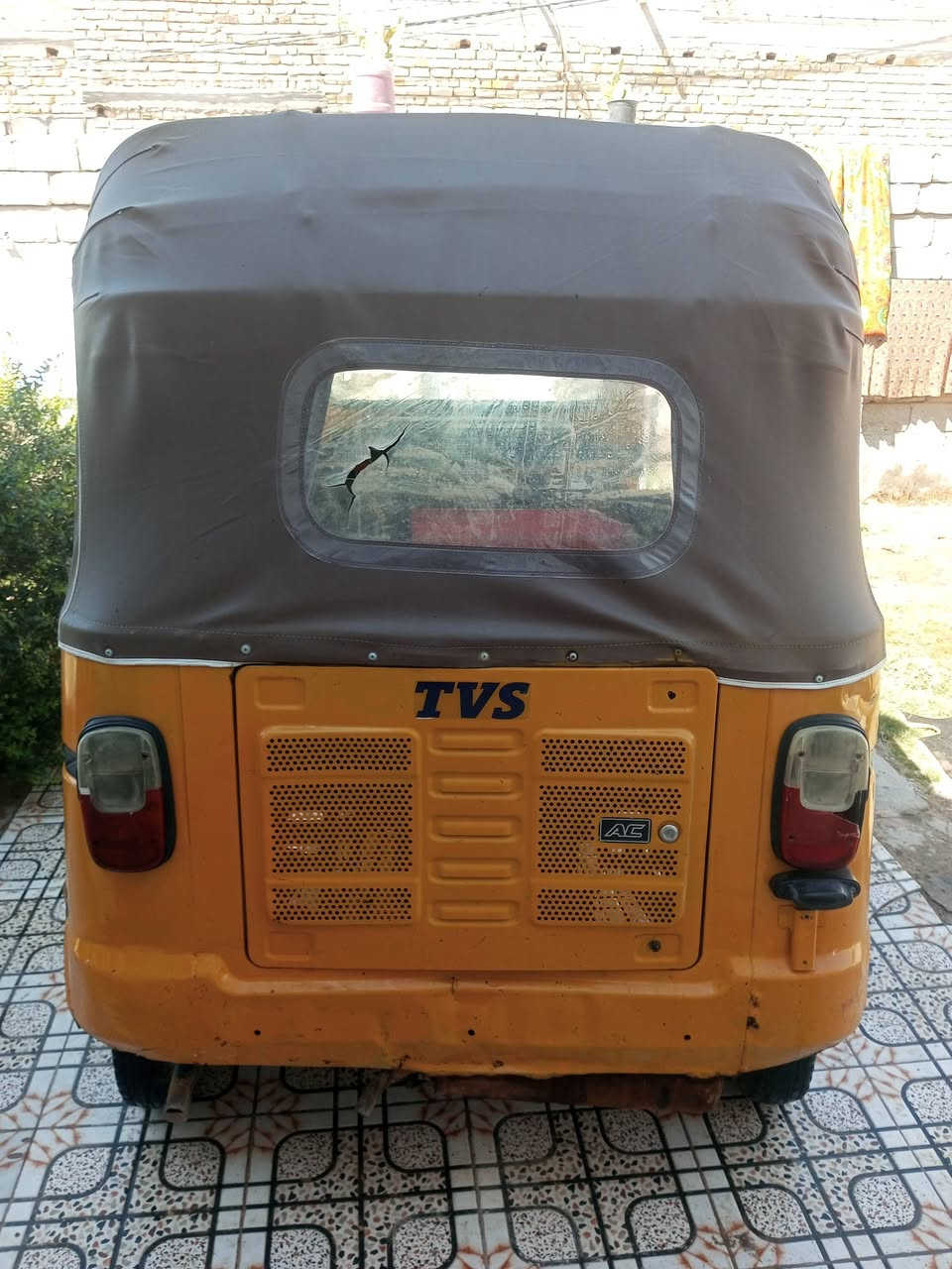 سلام عليكم تكتك TVS مديل 19اوراق اصوليه محرك 21
تكتك جهزه مال شغل السعر 3100وبيه جمال شراي يتصل ***********مكلف بل نشر
