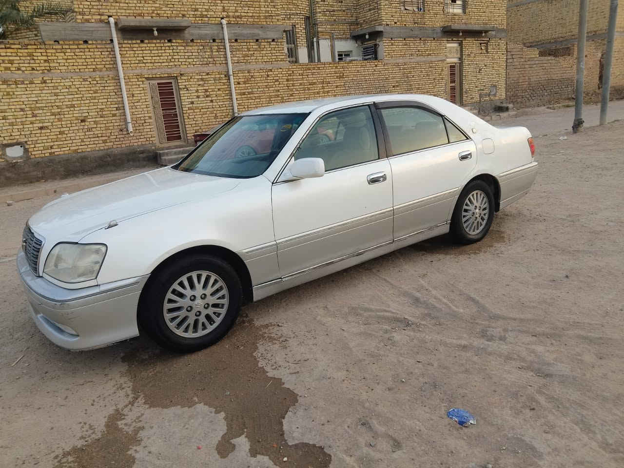 ملكه كصه جنطه والباقي مكفول لوحات شمالي بيع او مراوي حسب القناعه سياره جاهزه خير من الله 
العنوان العماره باقي تفاصيل اتصل ***********

