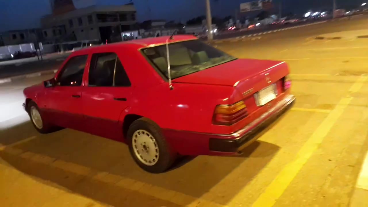 سياره للبيع رقم***********
