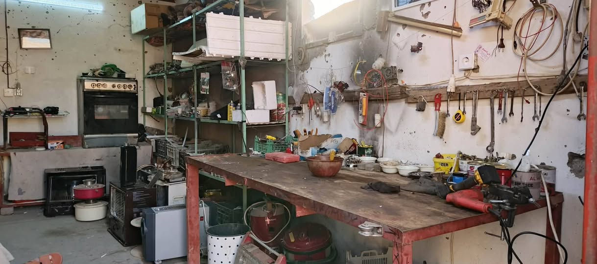 إذا تعطّل جهازك الكهربائي أو الصوبة النفطية لا تحتار
محل تصليح الأجهزة الكهربائية والزيتية 
نقدّم خدمات تصليح وصيانة: 
•الصوبات النفطية
• الصوبات الكهربائية
• الصوبات الزيتية
• المكانس الكهربائية
• الغسالات
• التنّانير الكهربائية
• الأفران الكهربائية
👨‍🔧 بأدارة: علاوي التحسين
📍 العنوان: ناحية الشورة – قرب جامع الملا منصور
الاستفسار: ‏‪0776 892 8963‬‏
خبرة  أمانة  أسعار مناسبة
أهلاً وسهلاً بالجميع
