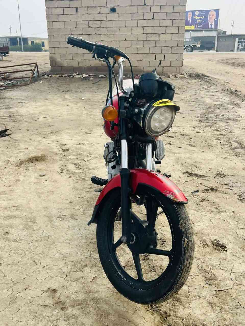 دراجه للبيع بوكسر كلك السعر خاص متواجد ماسنجر او مخابره رقم ***********
