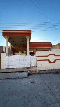 کوردی / عربي  خانووی نهۆم و نیوم بۆ فرۆشتن   کۆد : 51  ڕووبەری : 200 م...