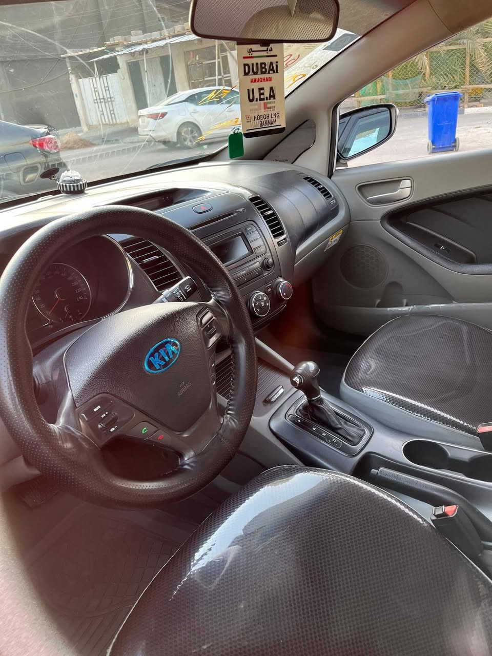 سلام عليكم كية سيراتو للبيع مديل ٢٠١٧ سيارة بيهة صبغ ربع الجاملق المامي وقطعتين كلير  بدون تبديل كفاله من تبديل وفتح مكينة كير كلة كفالة تبريد ثلج كهربائيات كلهة شغالة تخم تاير جديد سيارة جاهزة للأخير الف ما تذب عليهة مكاني بصرة الحيانية الشراي يتصل ***********
