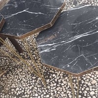 طاولات • أثاث منزلي