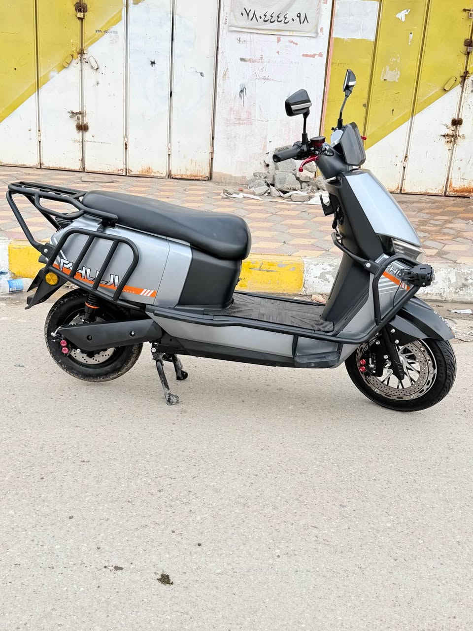 ‎موطور شحن بطاريات 6 الدبل 
مستخدم 3 شهور فقط‎ الرمادي, الأنبار


**إذا كنت صاحب هذا الإعلان وتريد حذفه لأي سبب، رجاءا أرسل رسالة إلى الدعم الفني**