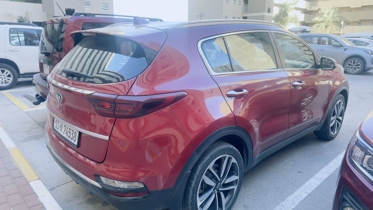 اسلام عليكم : سياره للبيع سبورتج مديل 2020خليجي كفاله عامه مواصفات نص فول ماشيه سياره 61 الف سياره كلش نضيفه 
سعر 200$ وبيه مجال لشراي 
موقع سياره مجمع بسمايه 
***********
