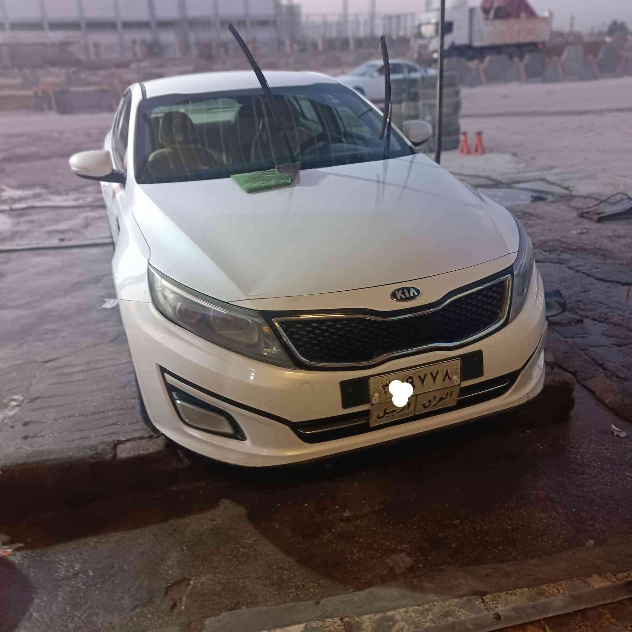 كيا اوبتيما ١٤ شكل ال١٥ خليجي ٢٤٠٠
بيها ٣ قطع تبديل بدون دواخل والجنطة بيها بارد 
السيارة خير من الله تدفئة تبريد 
مكاني نجف 
للاستفسار ***********

