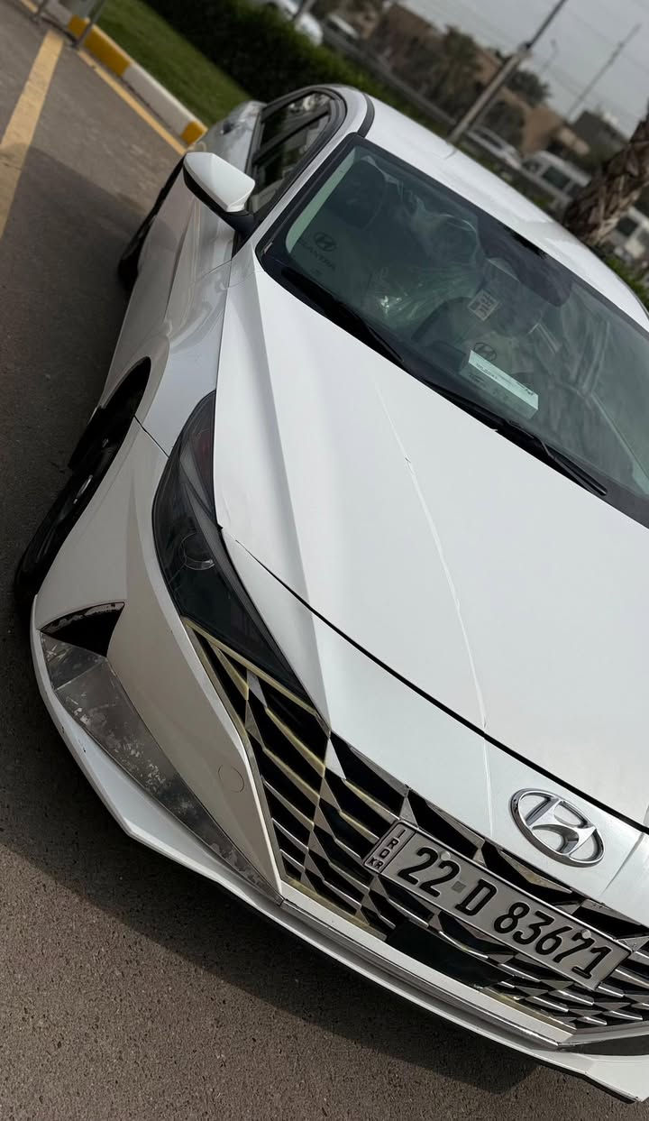 النترا 2023  بسمي تحويل مباشر أو وكاله

فول عده الفتحه 

شاشه كبيره
كار بلي

عداد إلكتروني شاشه 

ثلاث انظمه قياده 

مكينه 2000 دوش

رادار امامي خلفي و
جانبي يمين و يسار 

نظام ترحيب 

جنطه كهرباء

تشغيل عن بعد

سياقه ذاتيه 

تحديد مسار

شاحنه لاسلكيه 

تدفئه بل كشنات 

وبعد بيها اهواي مواصفات 

حادث صبغ قطعتين باب و جاملغ جها السايق كلش بصيط بدون دواخل بدون ايرباك 

السعر 165 و بيها مجال  بغداد الغزالية 

***********
